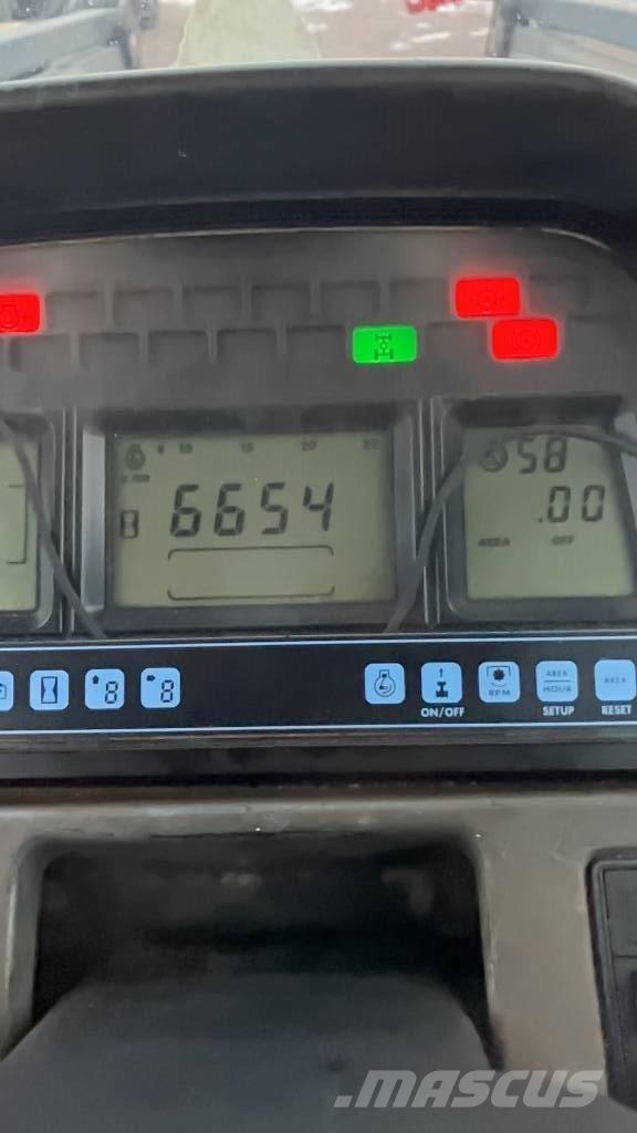 New Holland TM 175 Tractors