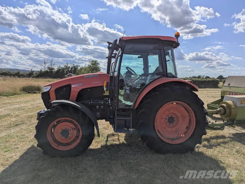 Kubota M 5-111 Tractors