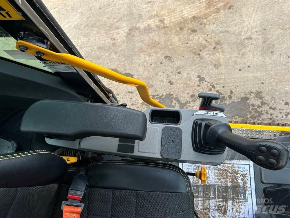 JCB 140X Crawler excavators