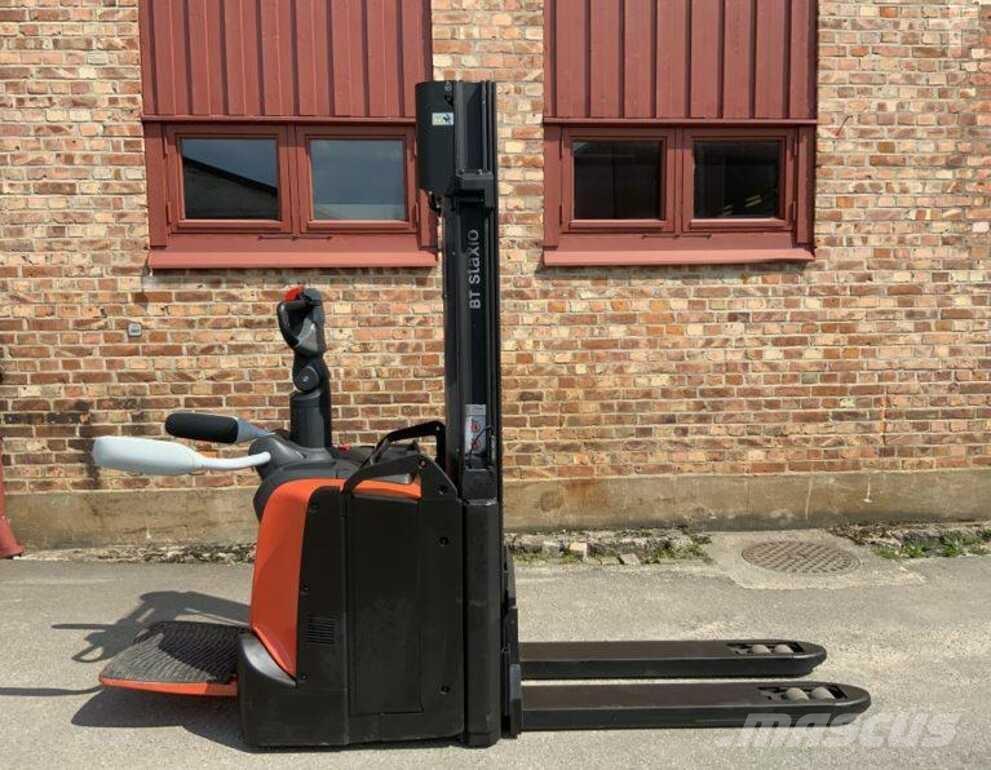 BT SPE 120 L Self propelled stackers