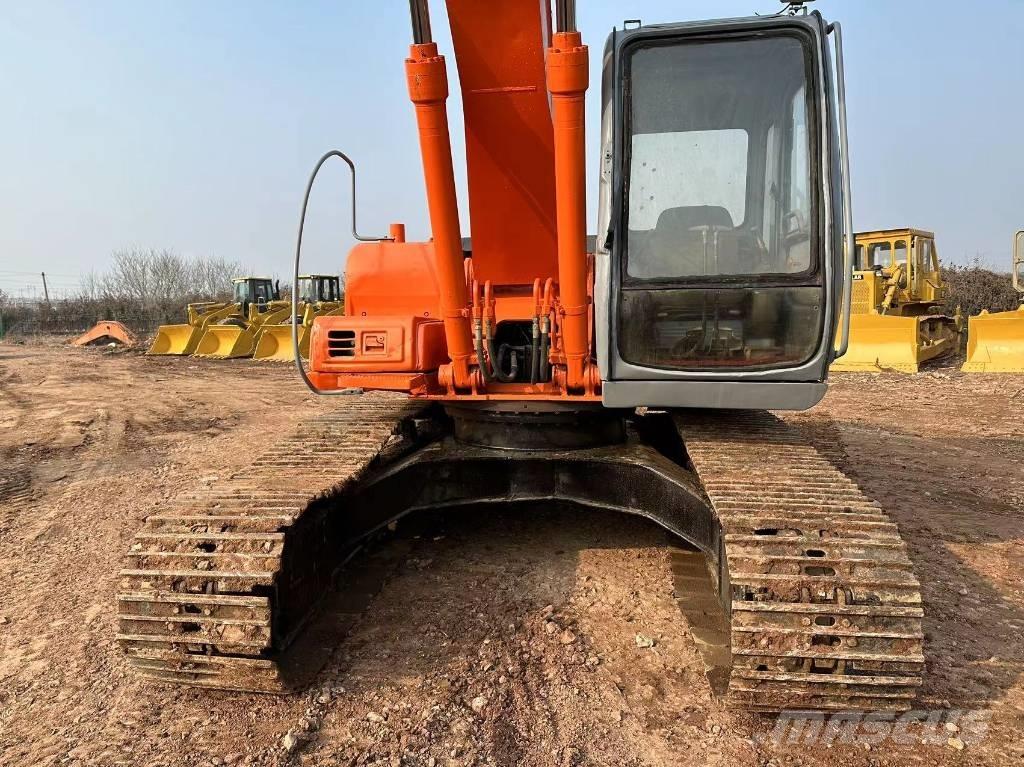 Hitachi EX 200 Crawler excavators