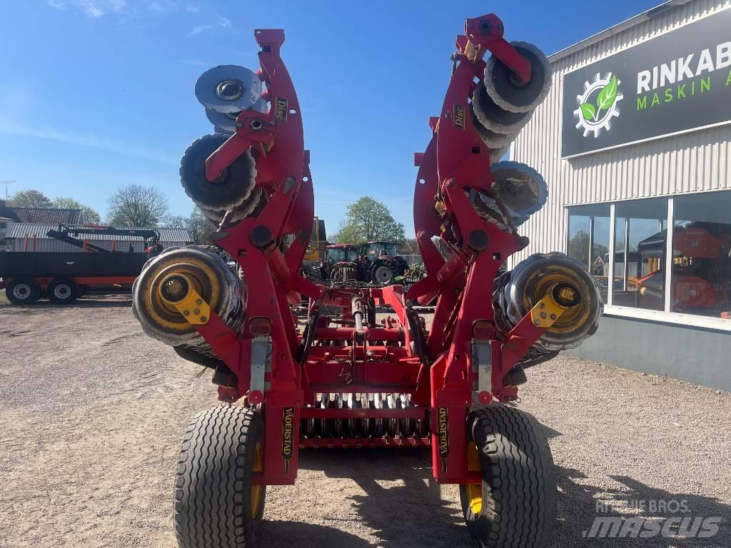 Väderstad CR500 Disc harrows