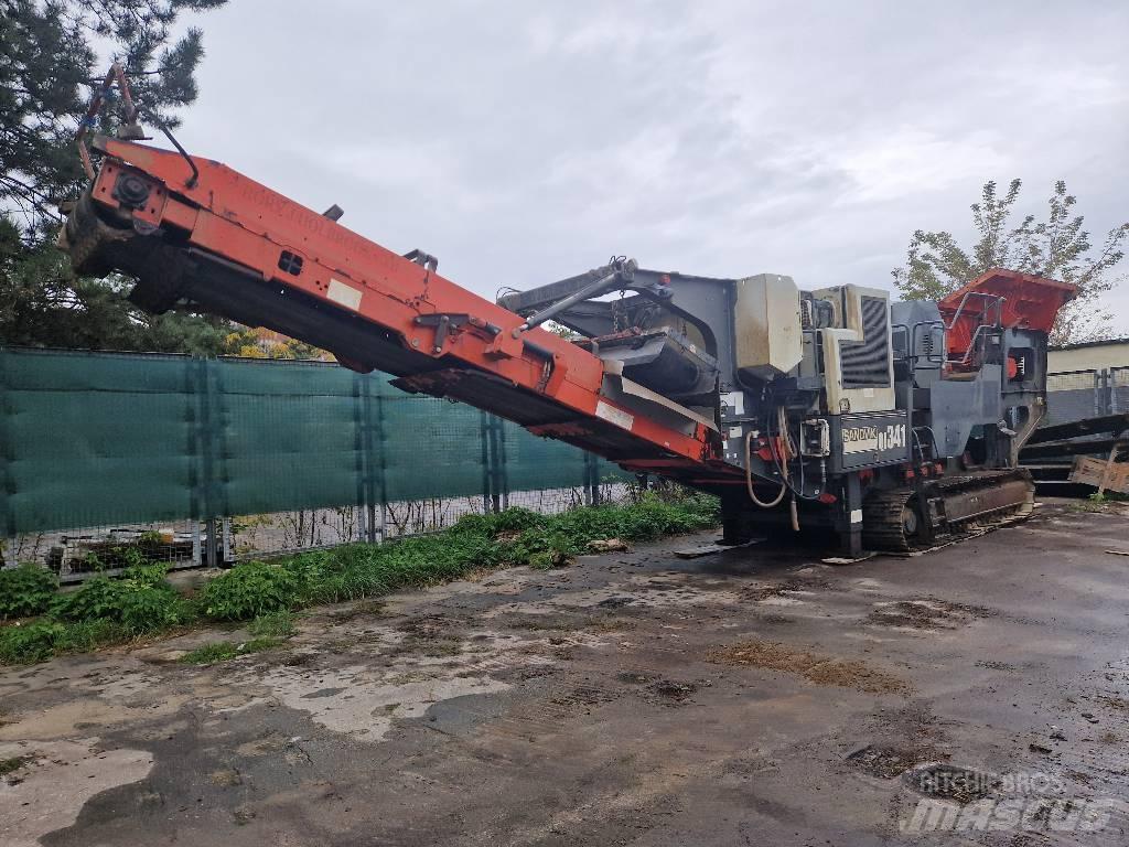 Sandvik QJ 341 Mobile crushers