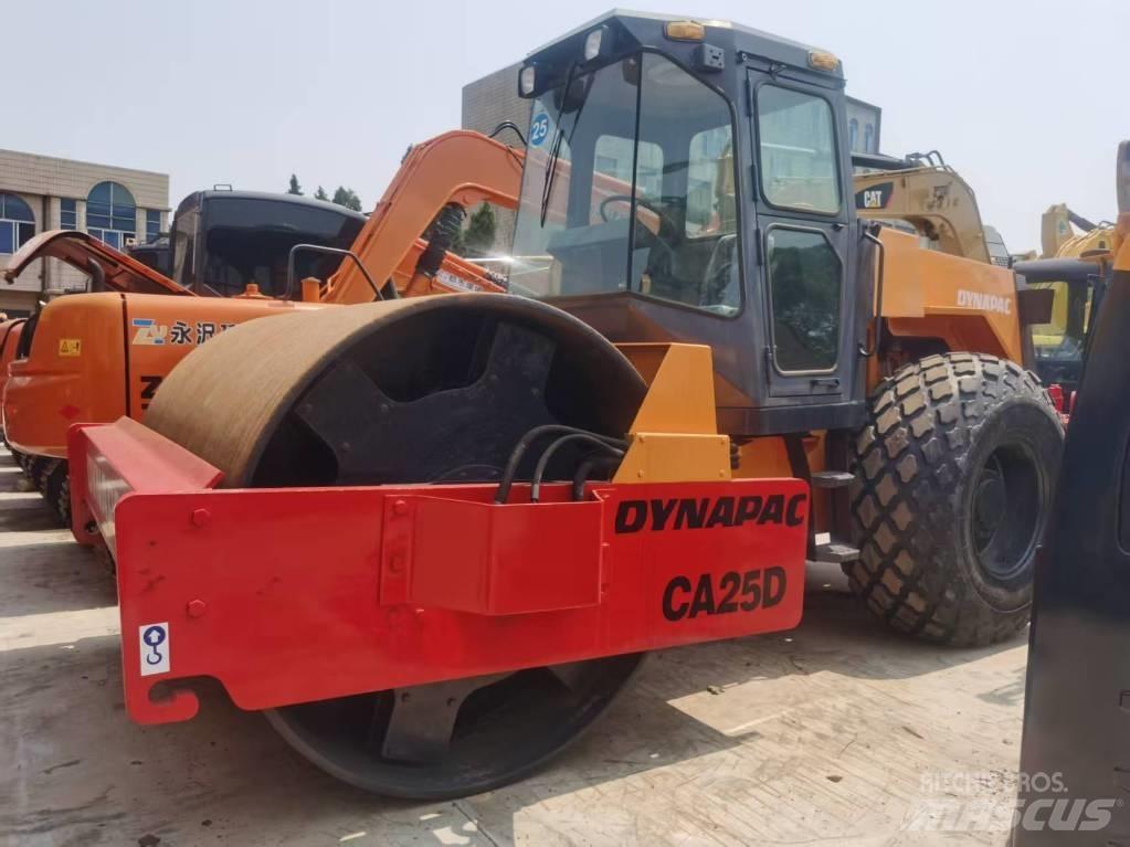 dynapanc ca25d Single drum rollers