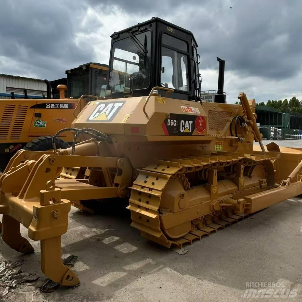 CAT D 6 G Crawler dozers