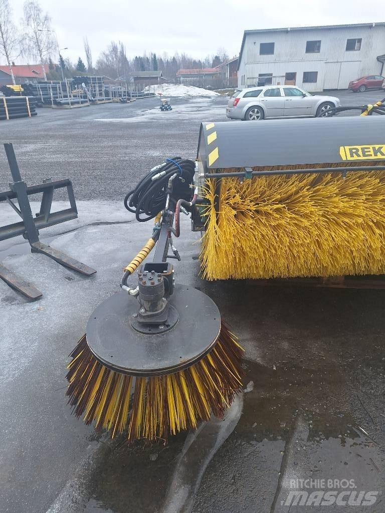 Reko KH 1800 Sweepers