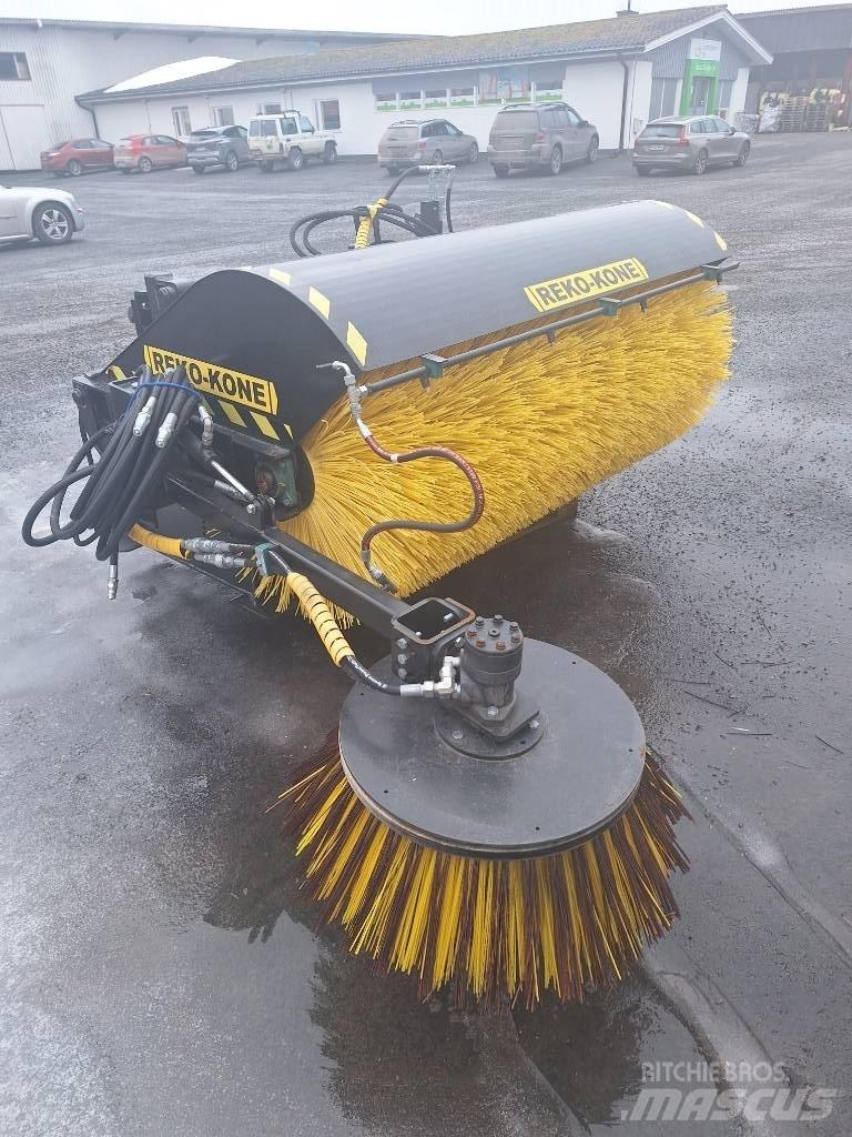 Reko KH 1800 Sweepers