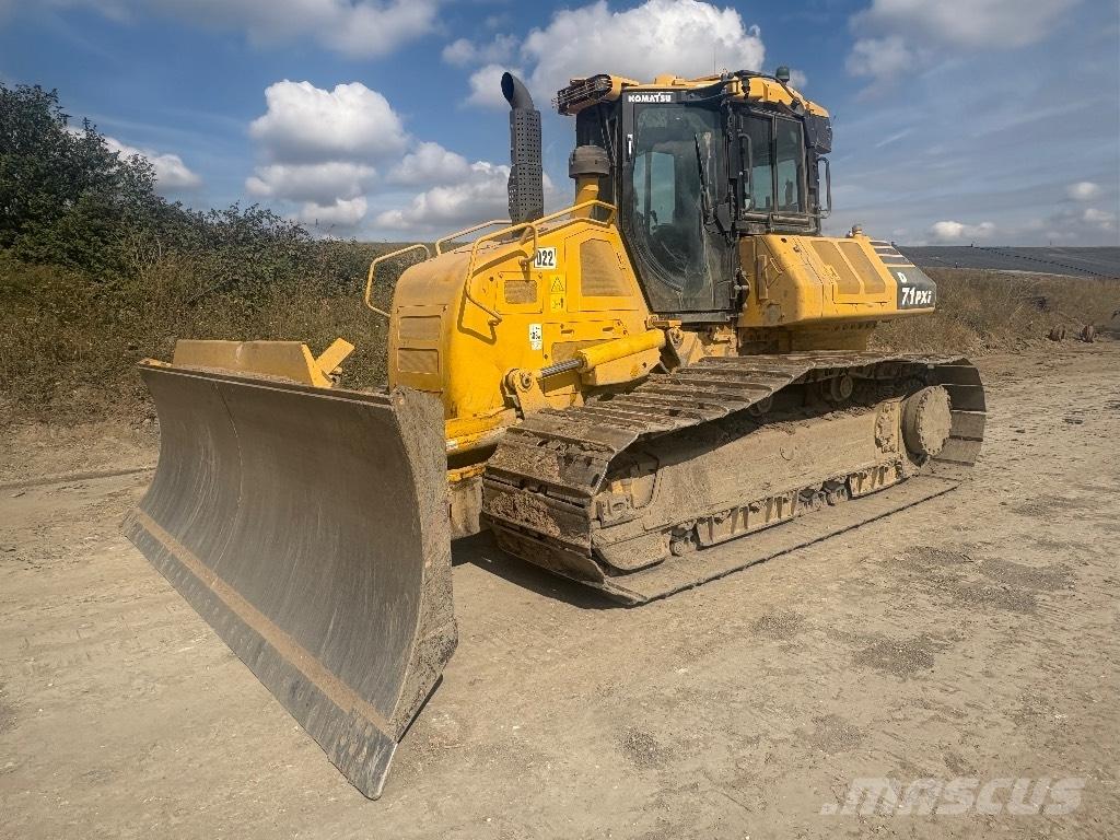 Komatsu D71PXI-24 Crawler dozers