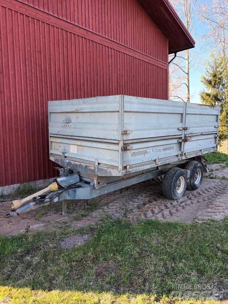 Tuhti Täyttövaunu Grain / Silage Trailers