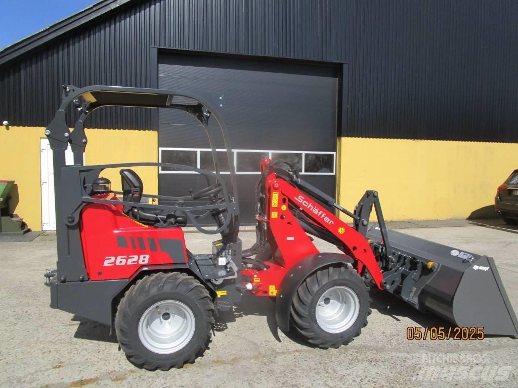 Schäffer 2628 Multi purpose loaders