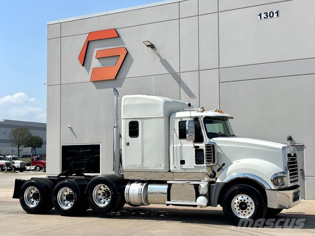 Mack Titan TD 713 Tractor Units