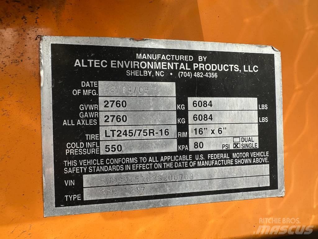 Altec CFD 1217 Wood chip trailers