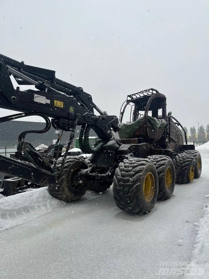 John Deere 1270G Harvesters