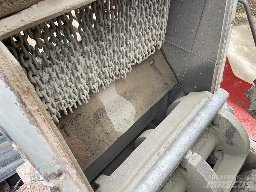 Sandvik QI340 Mobile crushers
