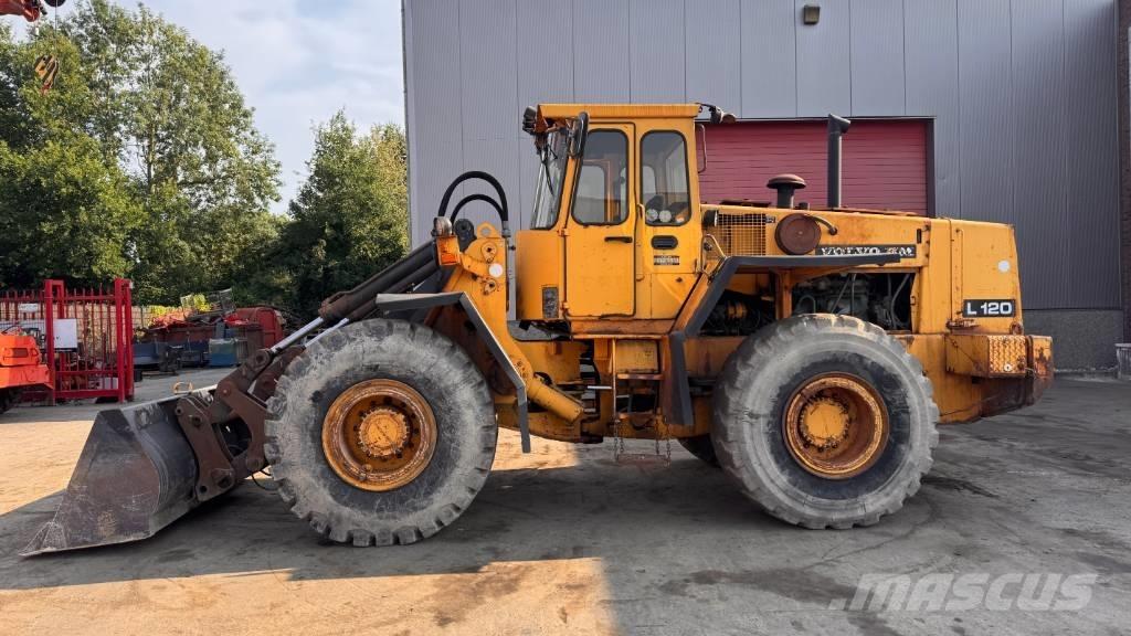 Volvo L 120 Wheel loaders