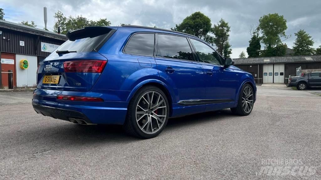 Audi SQ7 Cars