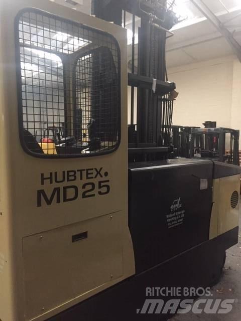 Hubtex MD25 Sideloaders