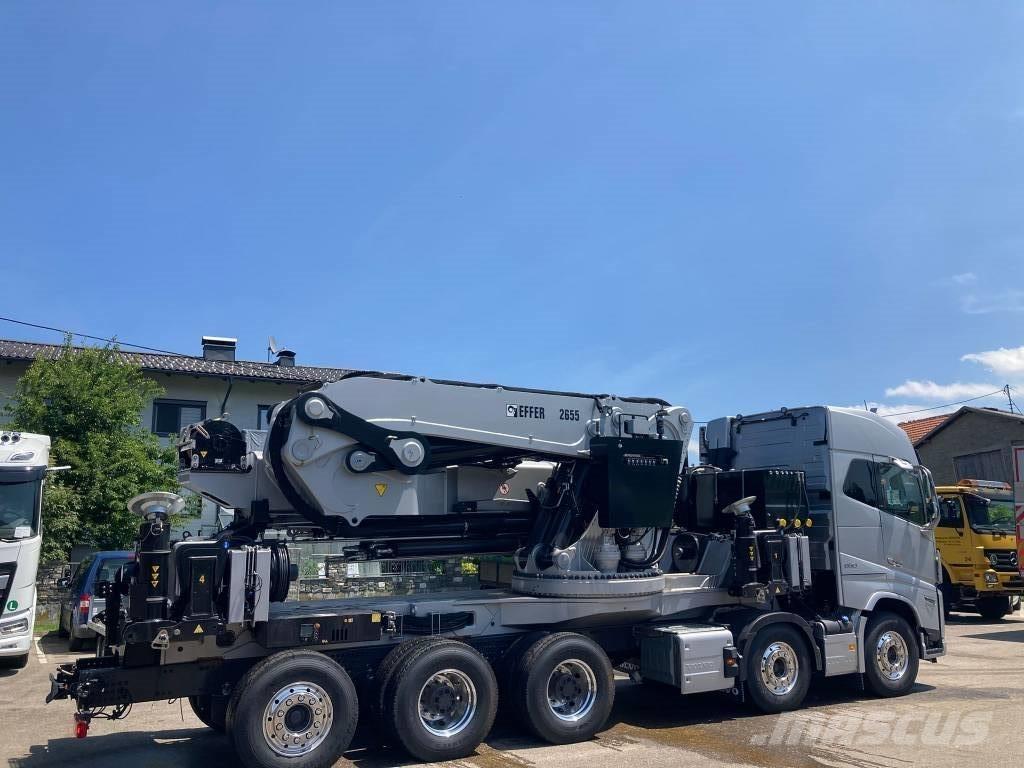 Volvo FH16-650 Crane trucks