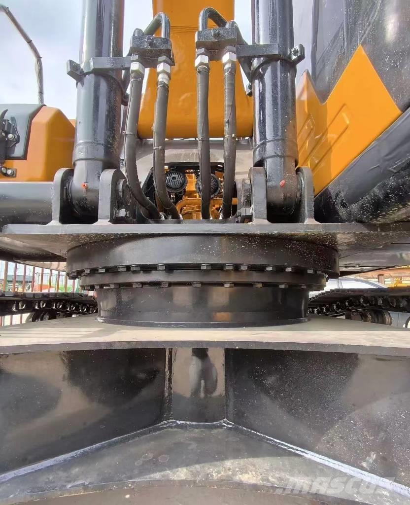 Sany SY 215 Crawler excavators