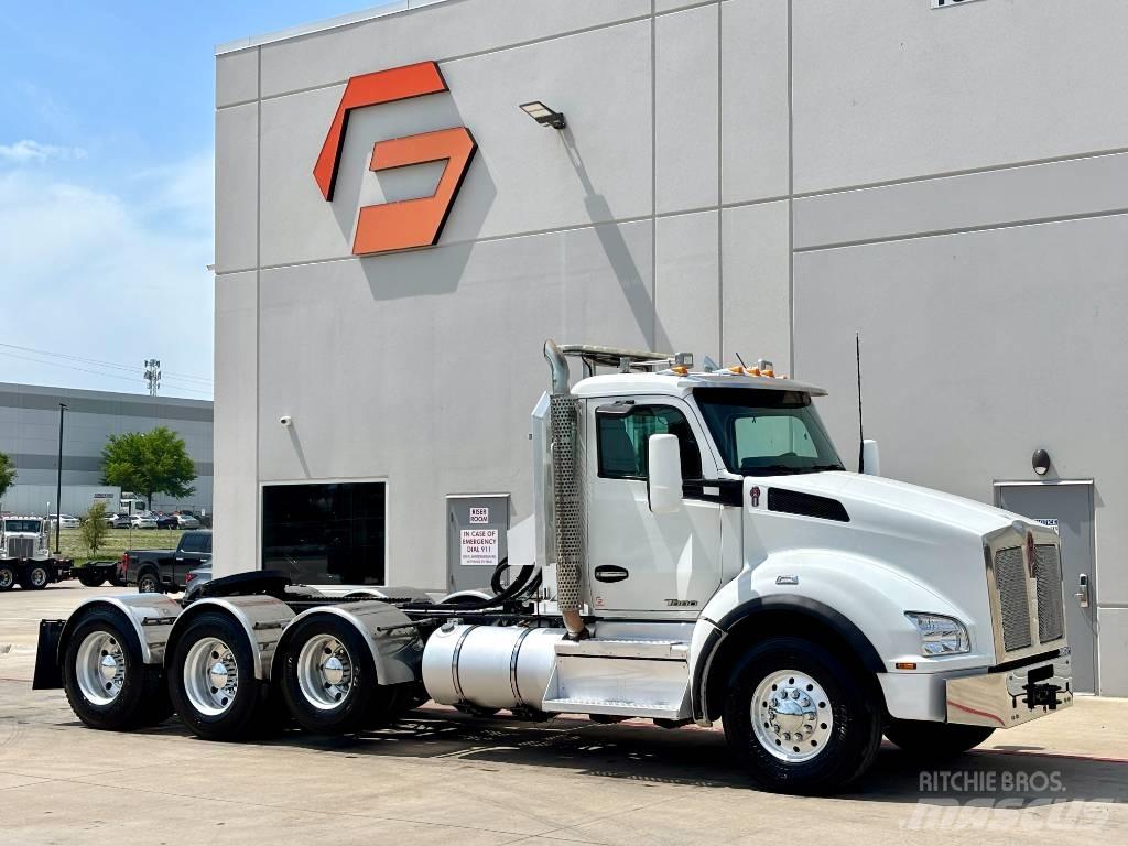 Kenworth T 880 Tractor Units