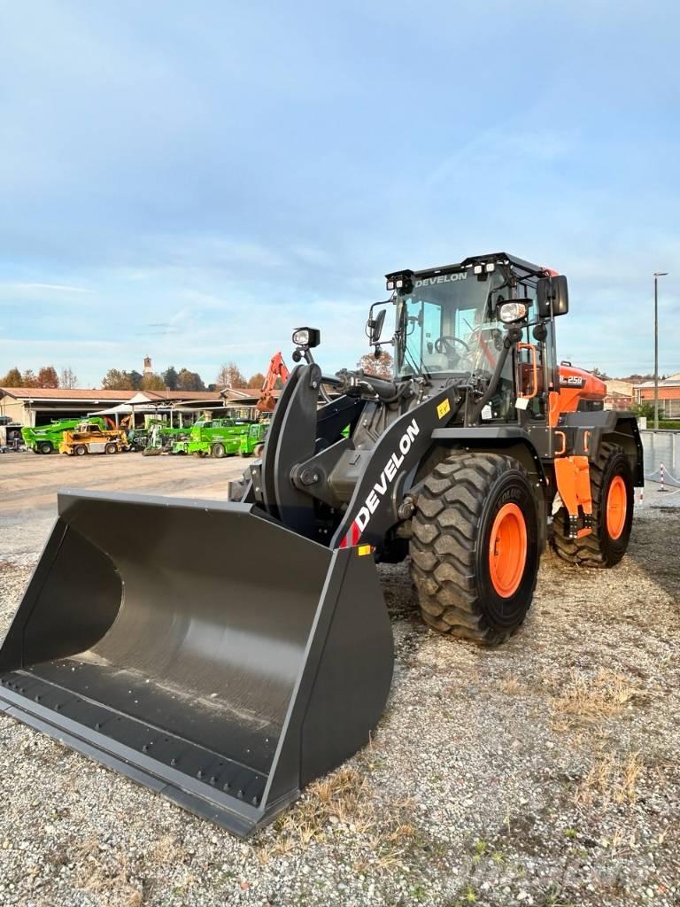 Develon DL 250-7 Wheel loaders