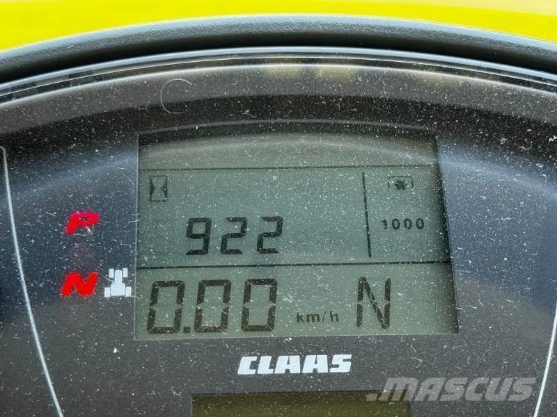 CLAAS AXION 870 Tractors