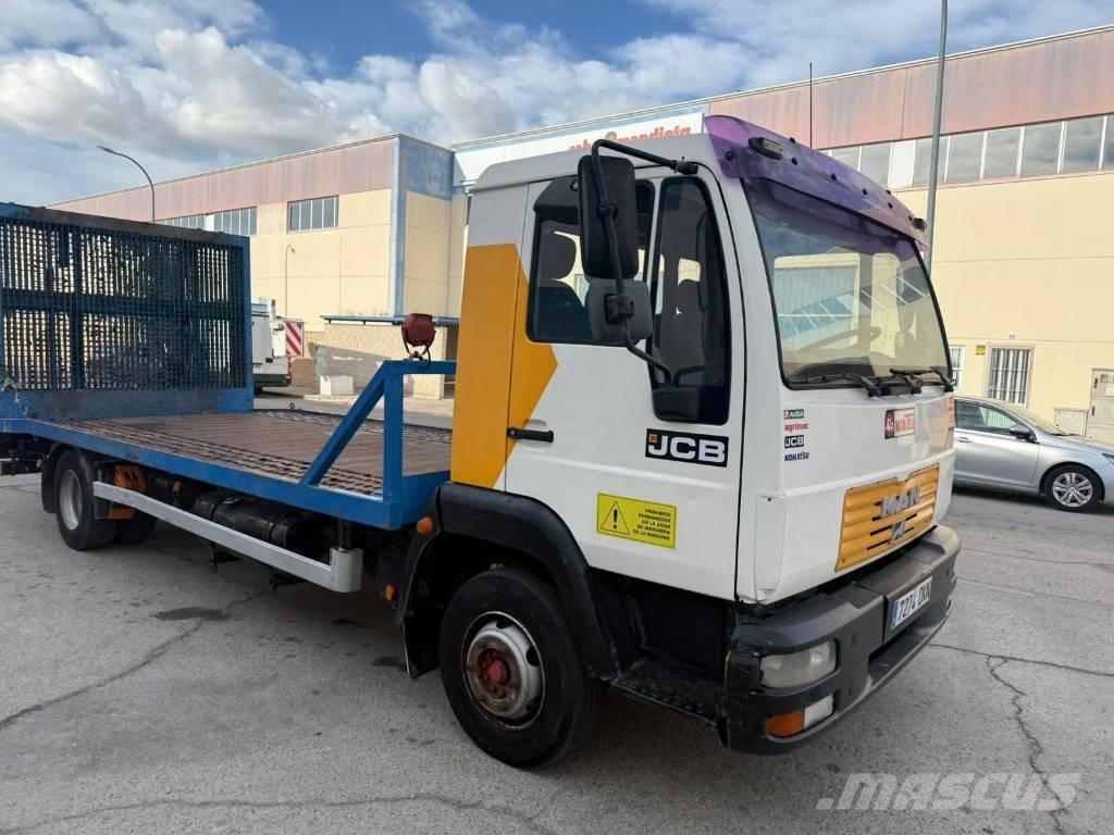 MAN 10.185 Curtainsider trucks