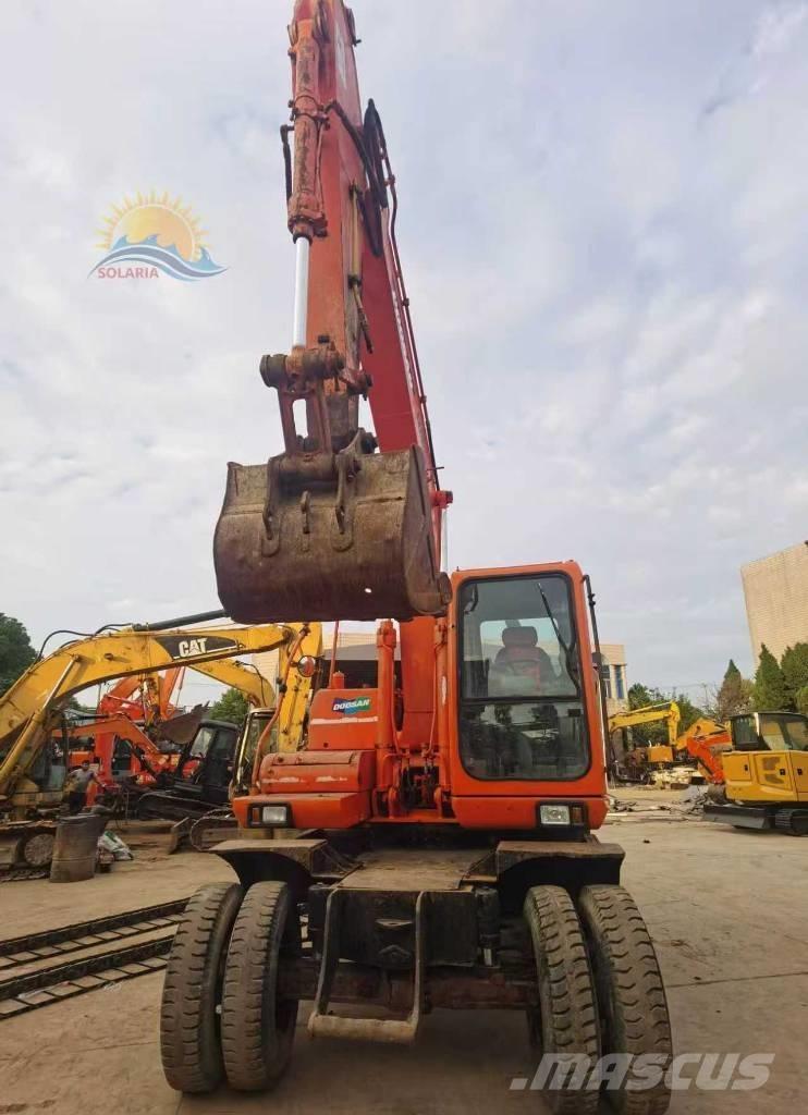 Doosan DH 150 W-7 Wheeled excavators