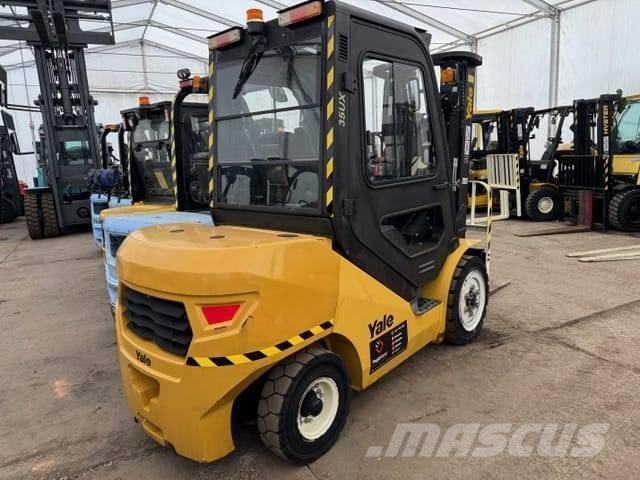 Yale GDP 35 UX Diesel trucks