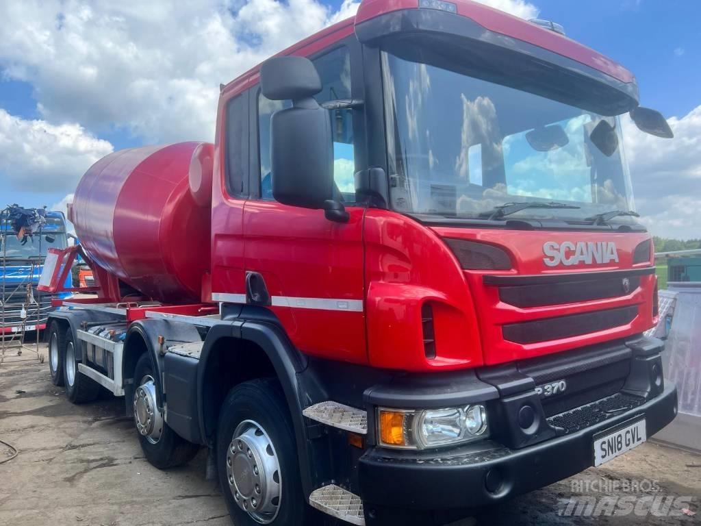 Scania P 370 Tipper trucks