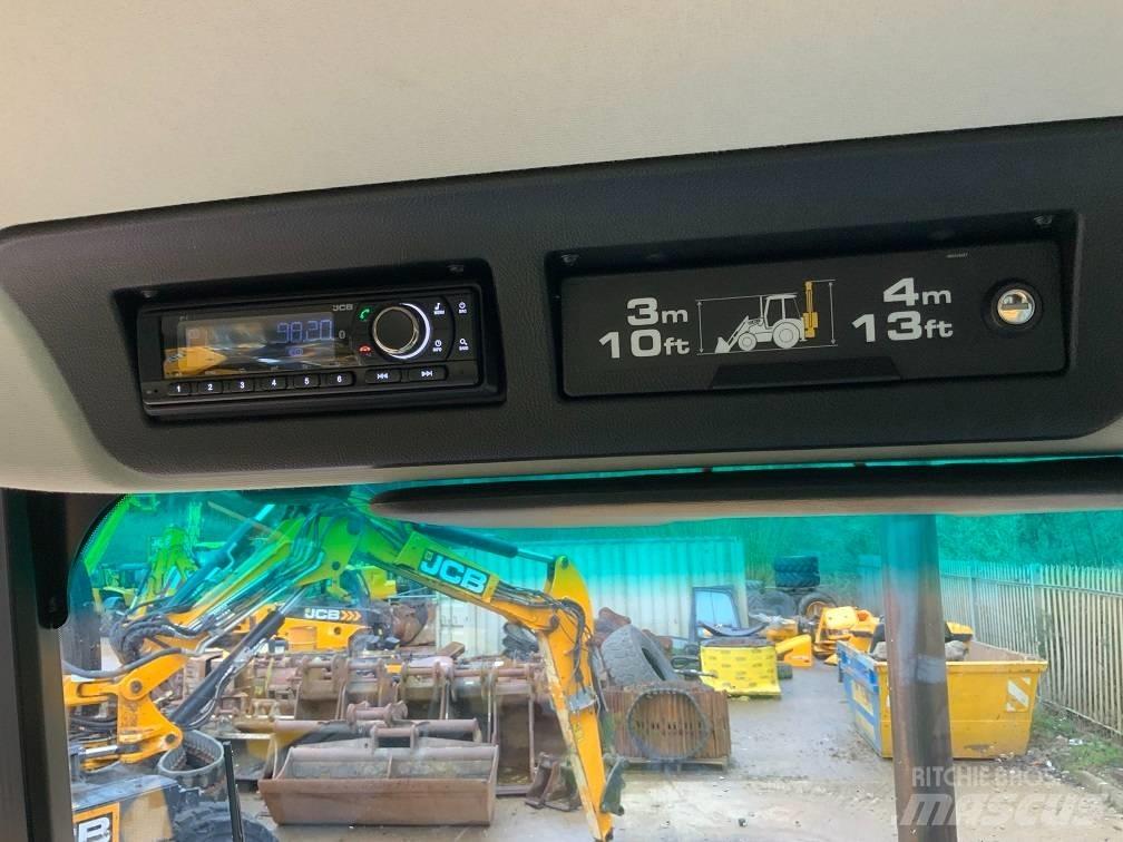 JCB 4 CX Backhoe loaders