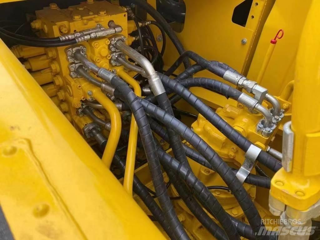 Komatsu 200-8 Crawler excavators