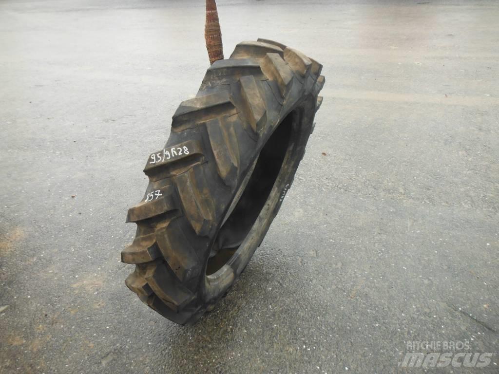 Michelin 9.5/9R28 Tyres, wheels and rims
