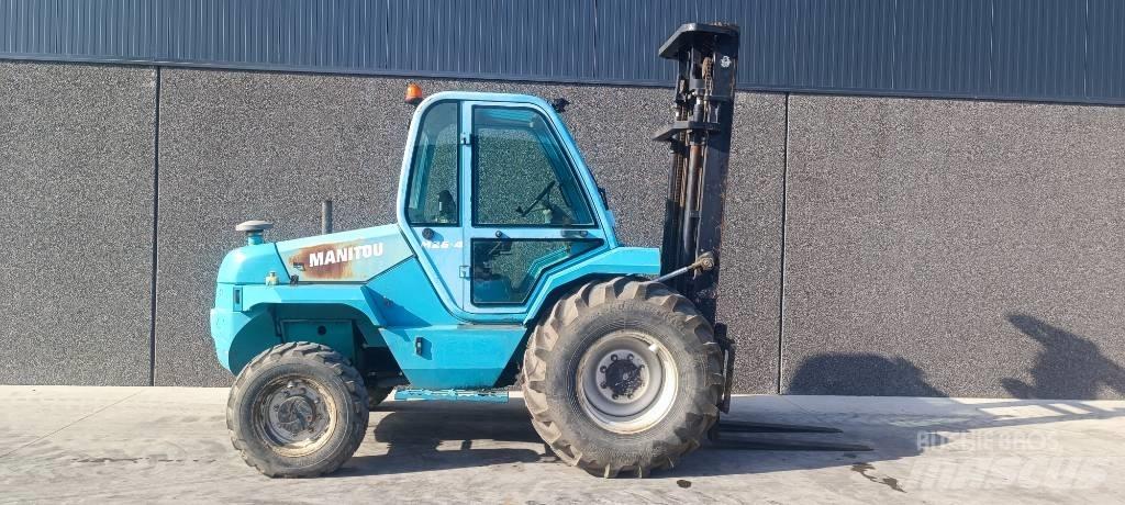 Manitou M 26.4 Rough terrain trucks