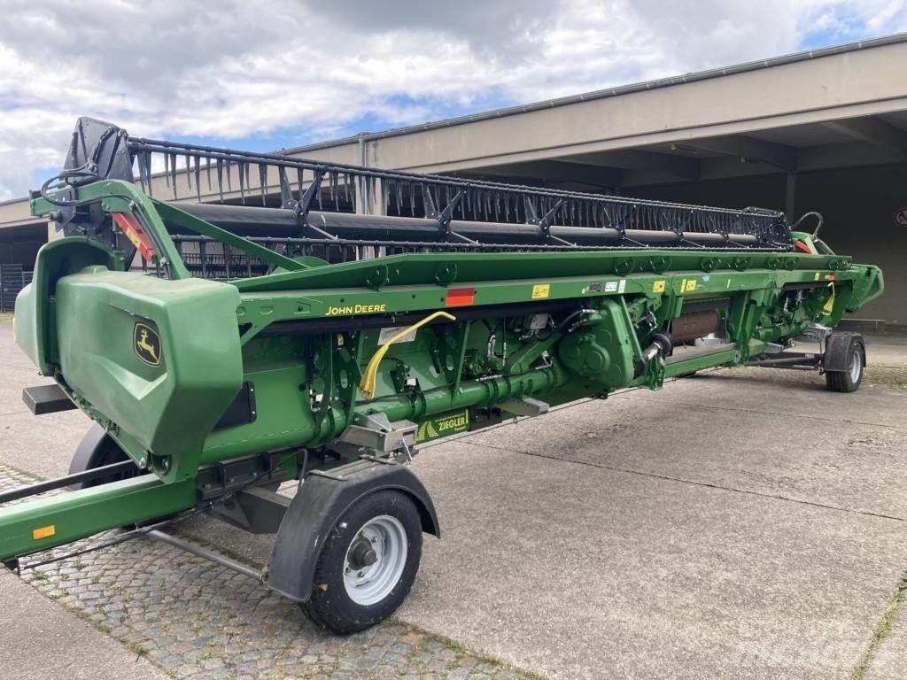 John Deere RD35F Harvester heads