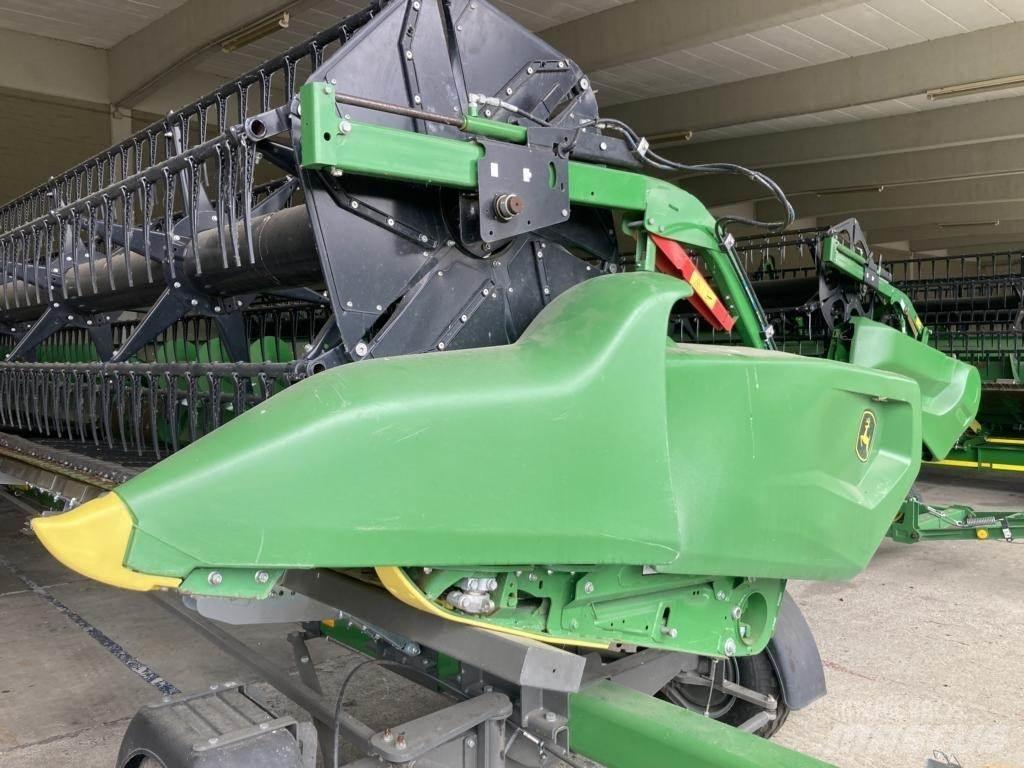 John Deere RD35F Harvester heads
