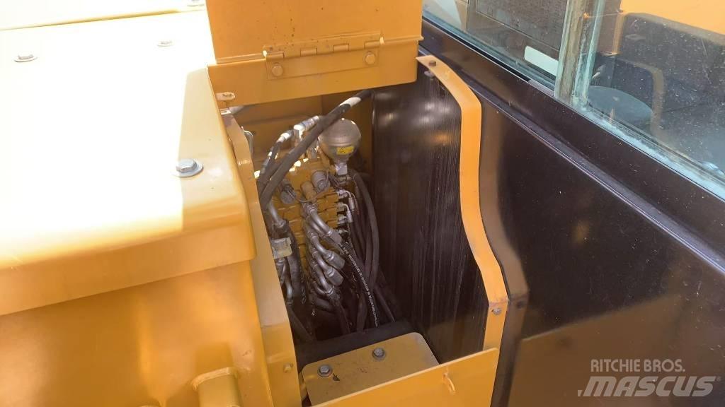 CAT 306E2 Crawler excavators