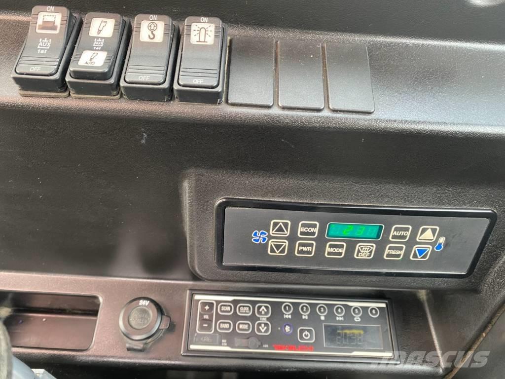 Takeuchi TB 2150 R Crawler excavators