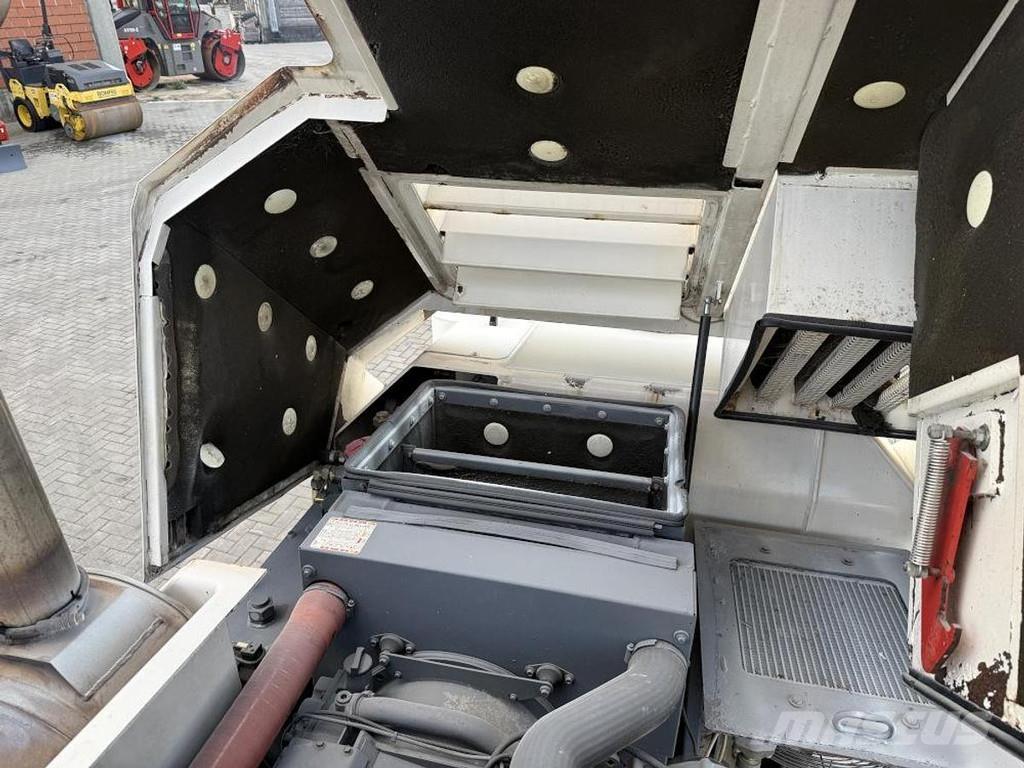 Wirtgen W 1000F Asphalt cold milling machines