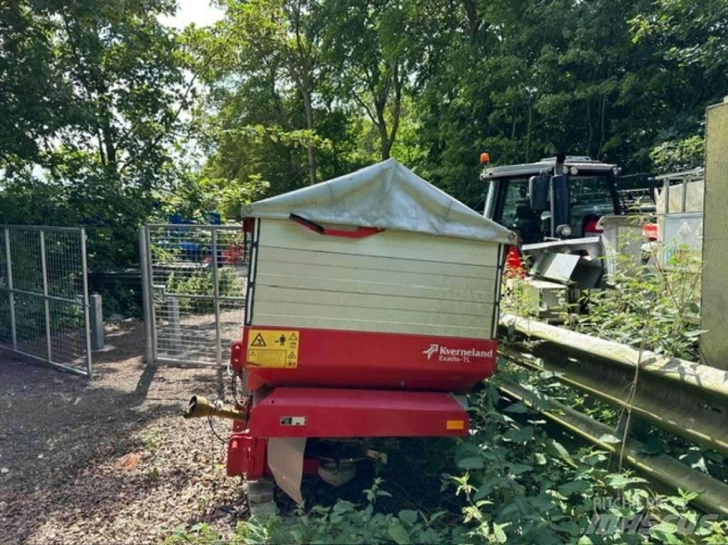 Kverneland TL3900 Mineral spreaders