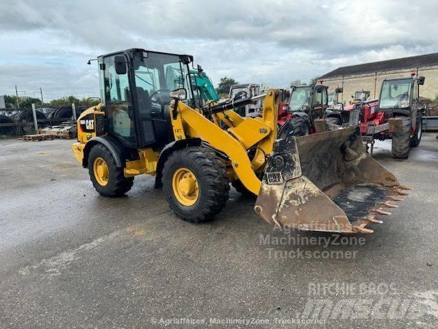 CAT 906 Wheel loaders