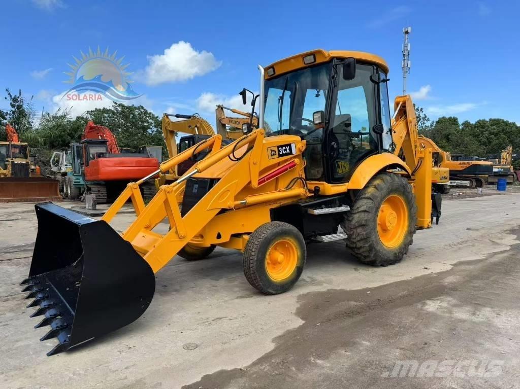 JCB 3CX Backhoe loaders