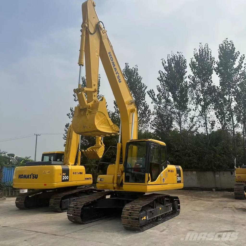 Komatsu PC 200-7 Crawler excavators