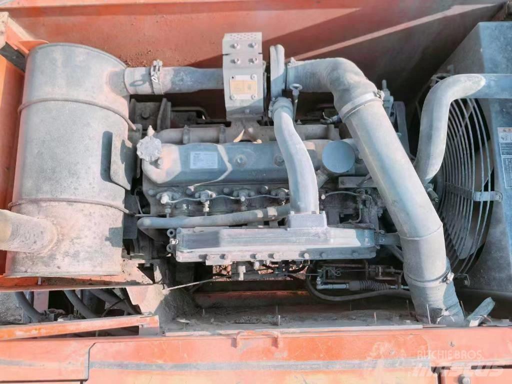Doosan DH 210 W Wheeled excavators
