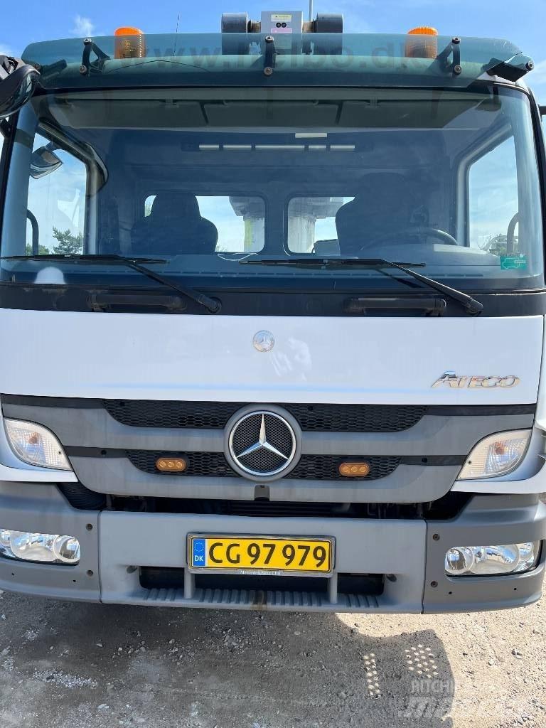 VERSALIFT VT-66-LF Truck & Van mounted aerial platforms