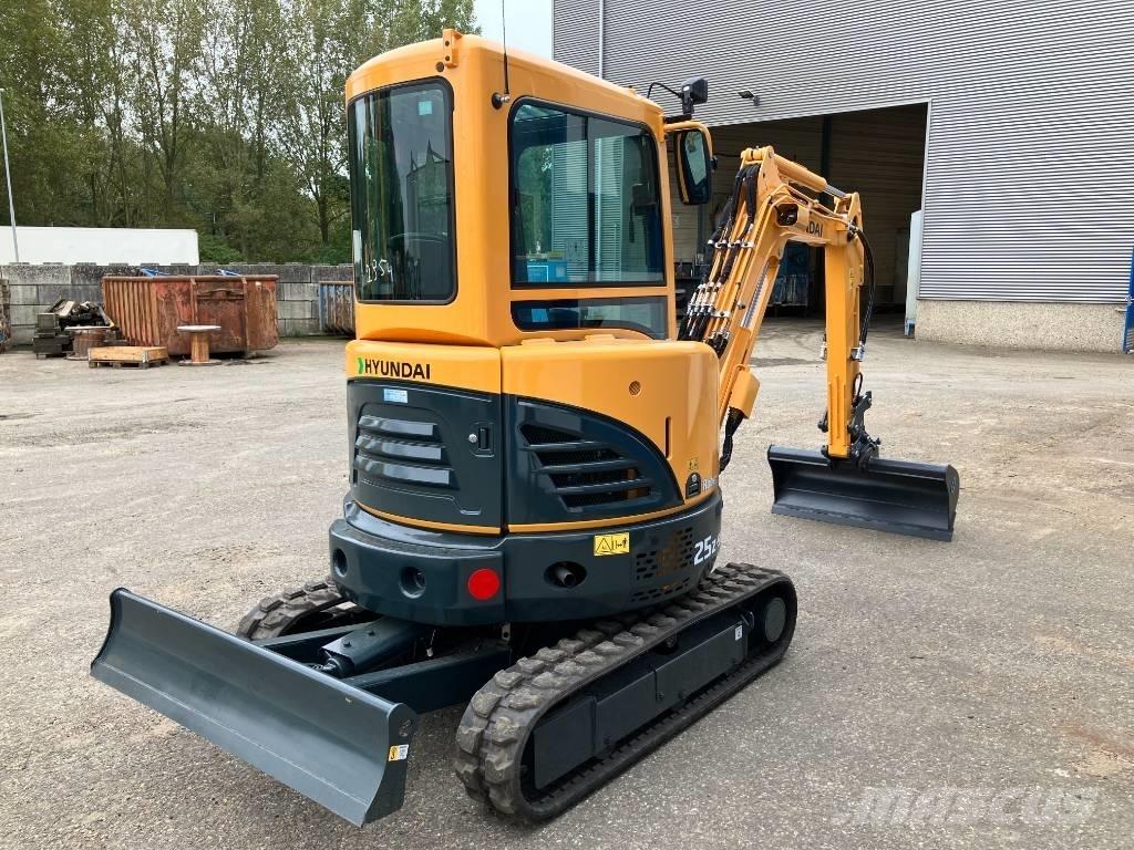 Hyundai R25Z-9AK Mini excavators < 7t (Mini diggers)