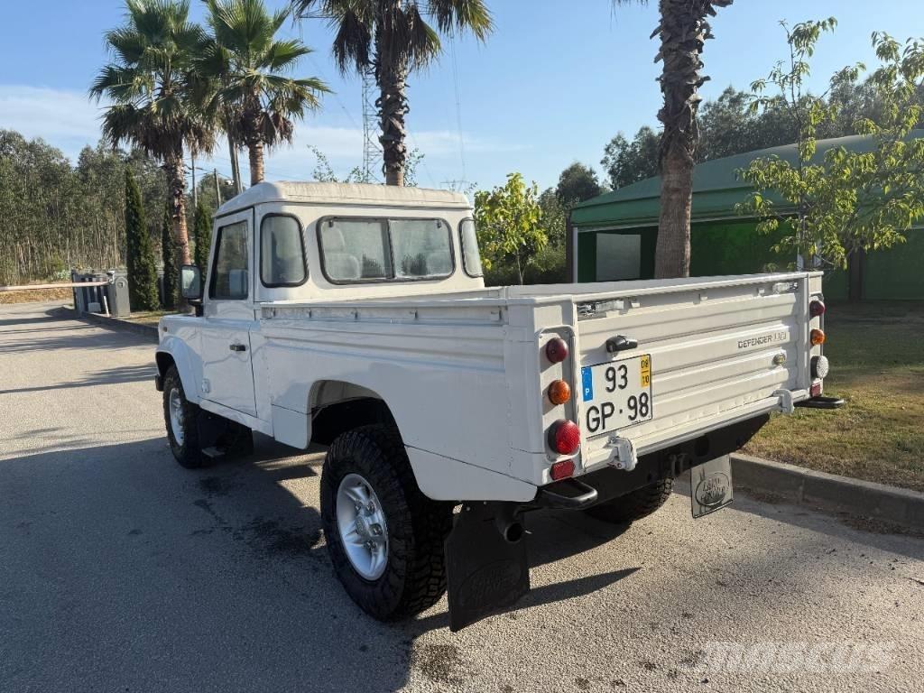 Land Rover Defender Pick up/Dropside