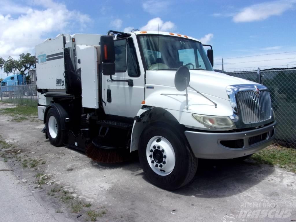 International 4300 Sweeper trucks