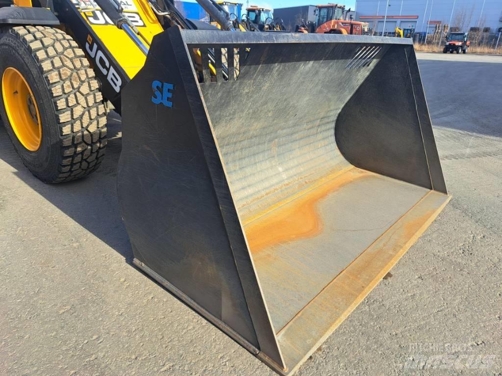 JCB 413 Wheel loaders