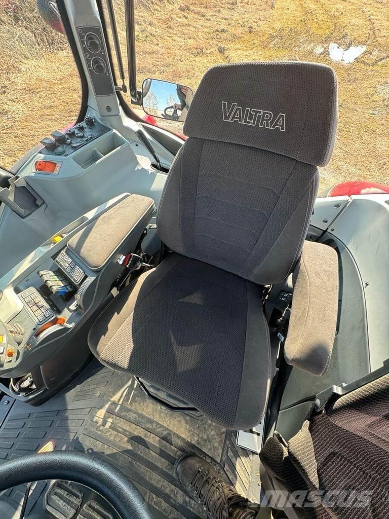 Valtra T255V Tractors
